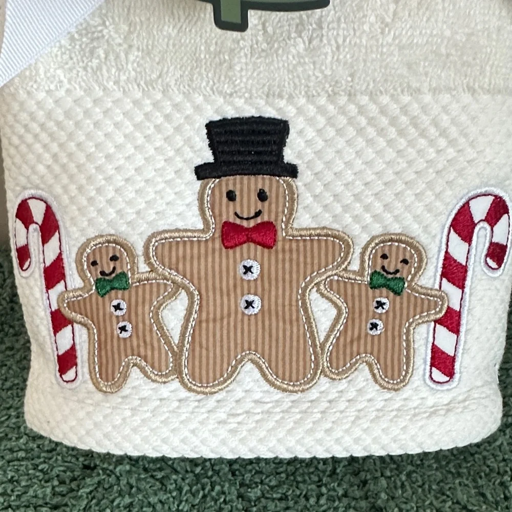 Balsam & Fir Holiday Christmas Gingerbread Hand Towels Set of 2 NEW!